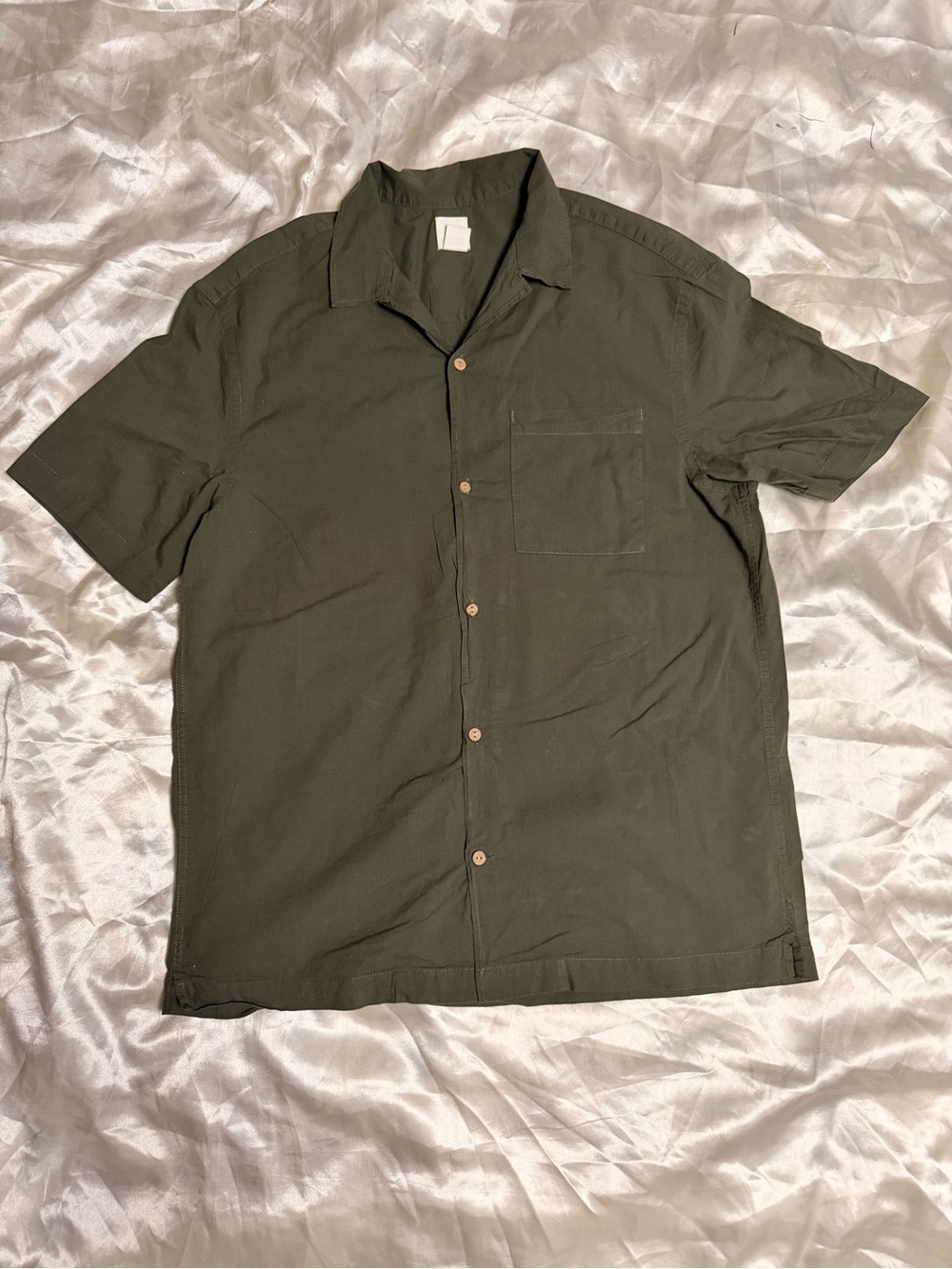 Men's Short-Sleeve Button-Down Shirt